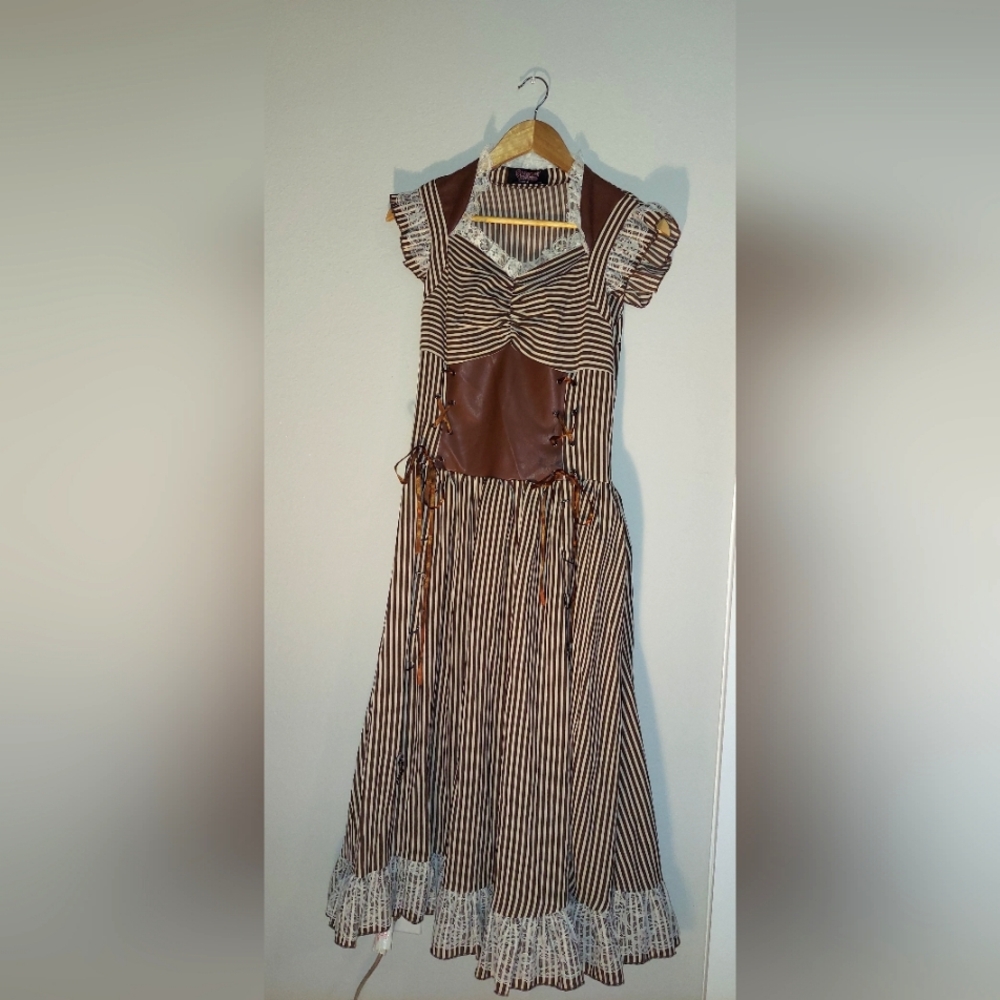 NWT Steampunk striped dress Pleather corset Buckles Lace Renaissance Rennfair L